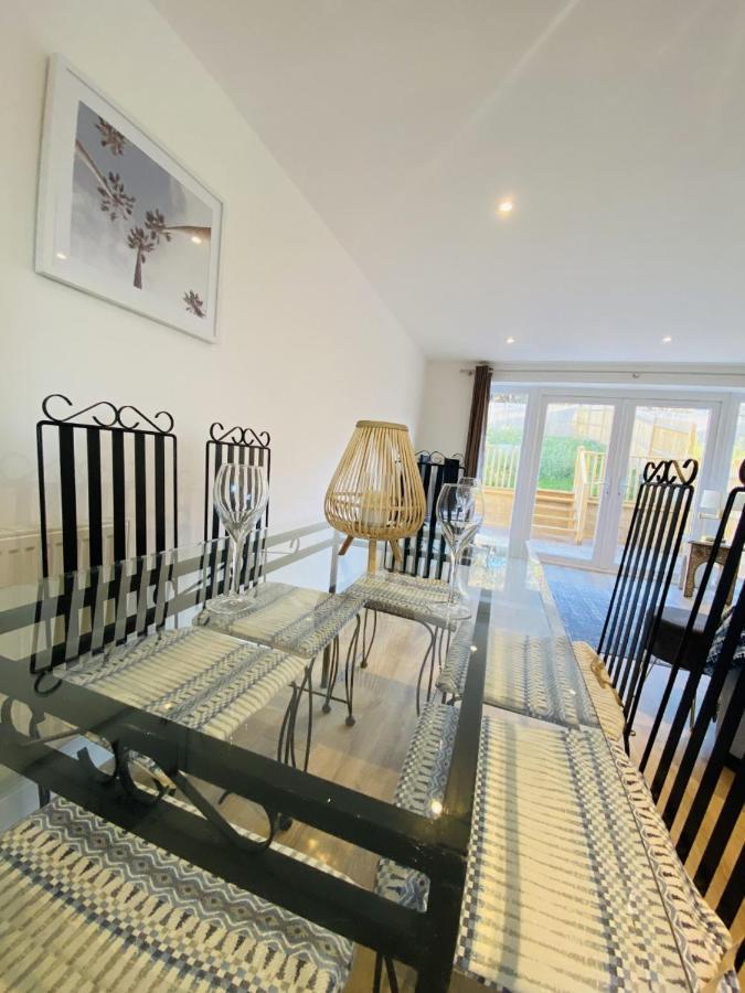 Family Home In Seaside Town เฮสติงส์ ภายนอก รูปภาพ
