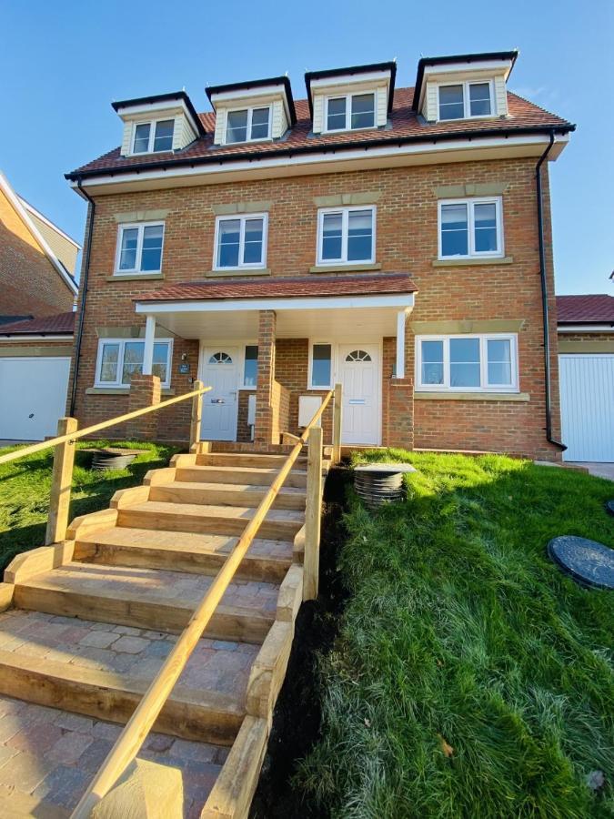Family Home In Seaside Town เฮสติงส์ ภายนอก รูปภาพ